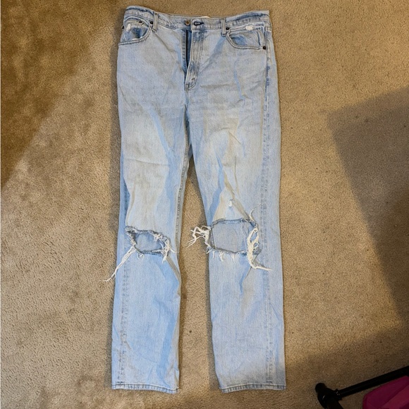 Abercrombie & Fitch, ‘The 90s Straight’ ultra high rise jeans - Picture 2 of 4